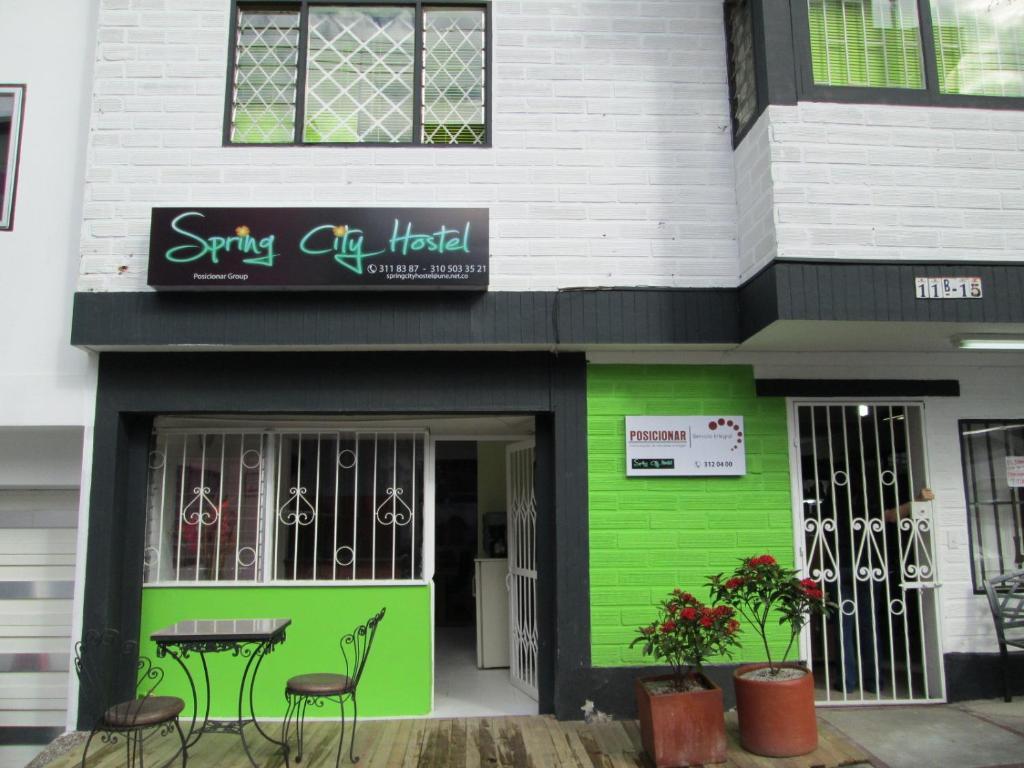 Spring City Hostel Медельин Экстерьер фото