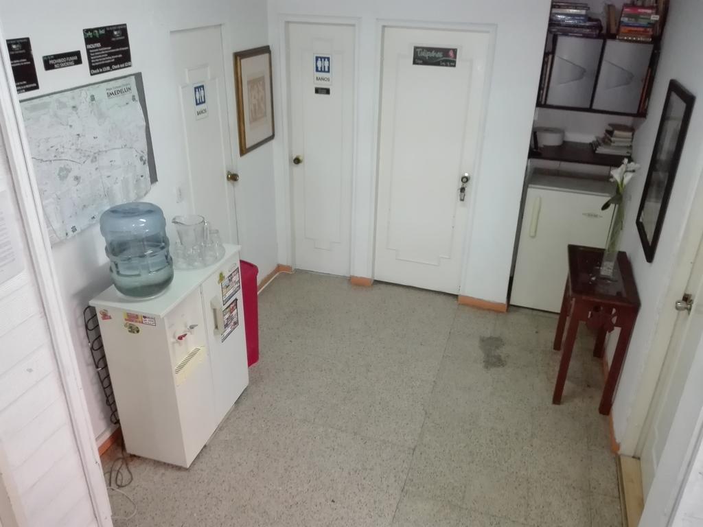 Spring City Hostel Медельин Экстерьер фото