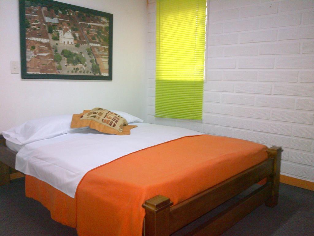 Spring City Hostel Медельин Номер фото