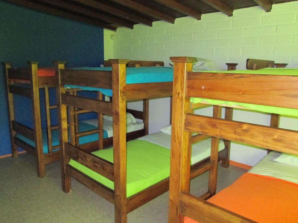 Spring City Hostel Медельин Экстерьер фото