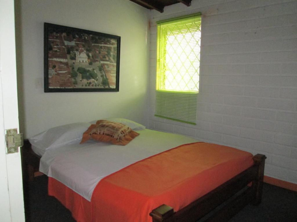 Spring City Hostel Медельин Экстерьер фото