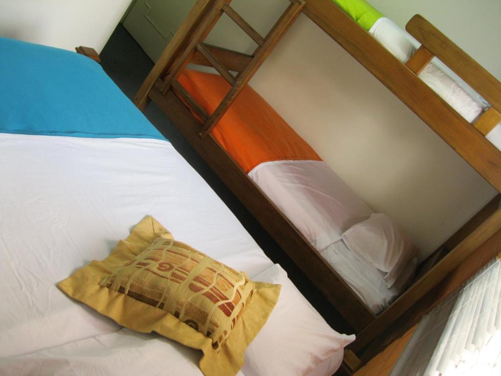 Spring City Hostel Медельин Экстерьер фото