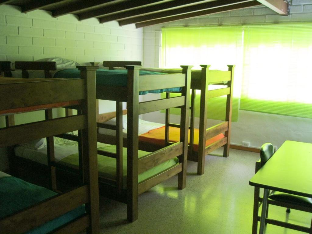 Spring City Hostel Медельин Экстерьер фото