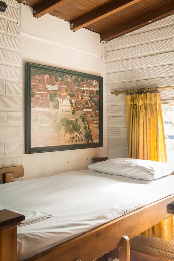 Spring City Hostel Медельин Экстерьер фото
