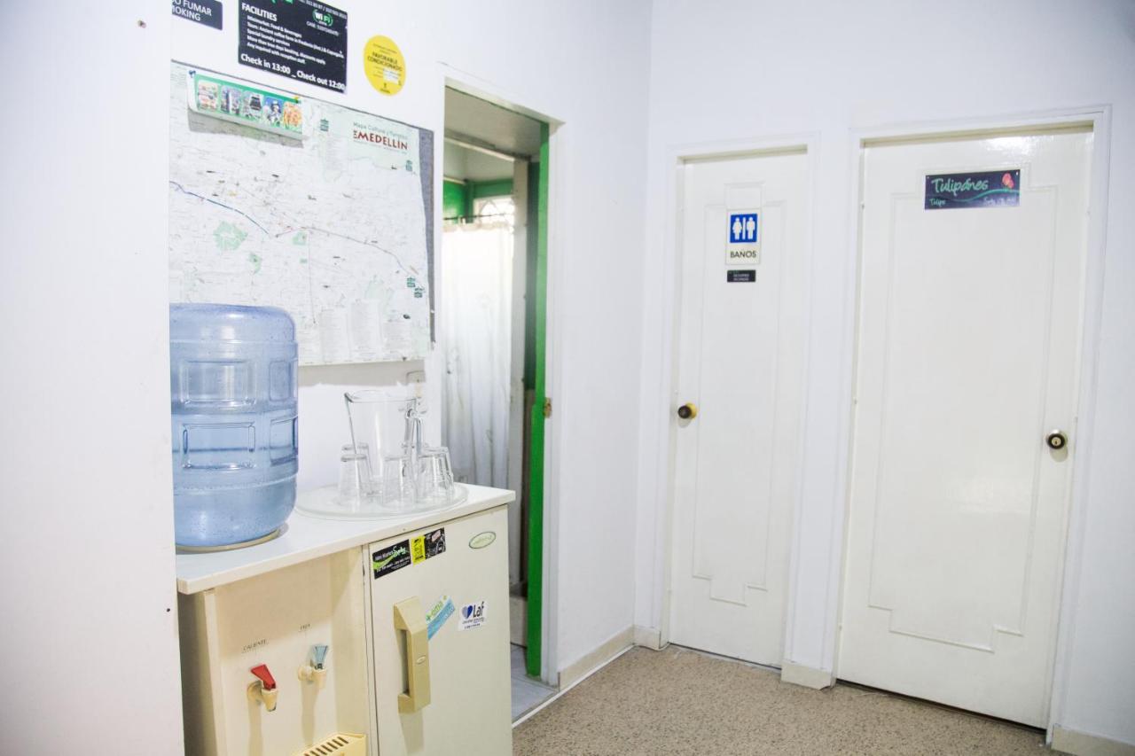 Spring City Hostel Медельин Экстерьер фото